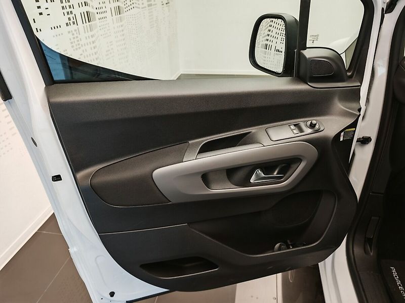 Toyota ProAce City Verso MC24 -  Passenger - fotka 17 z 31