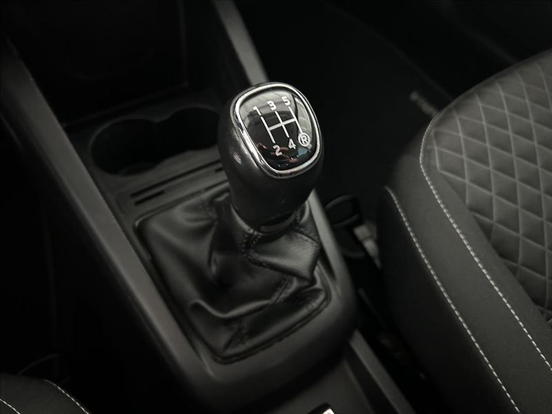 Škoda Fabia 1,0   MPI,DRIVE,SERVISKA,2.MAJ - fotka 21 z 28