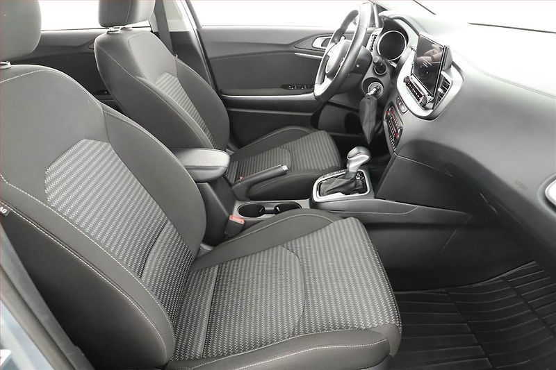 Kia Ceed (2023) Top 1.5 T-GDI, Automat, ČR - fotka 7 z 20