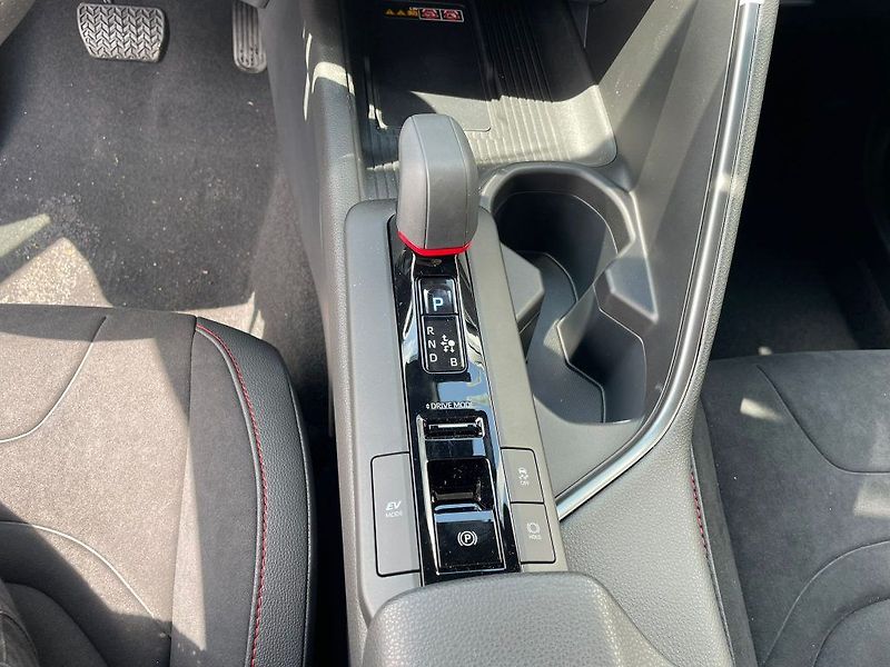 Toyota C-HR 2.0 Hybrid 4x4 GR Sport Premie - fotka 16 z 19