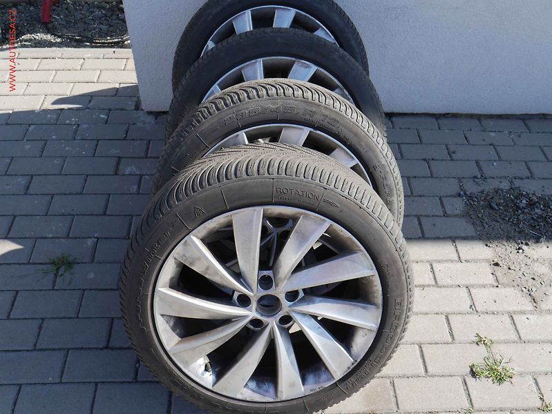 Škoda Superb (2016) 2.0TDi, ČR, Style - fotka 21 z 21