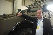 Ve Vyškově testují obrněnce ze Zetoru. Posádka přežije útok průbojnou municí i nájezd na minu.