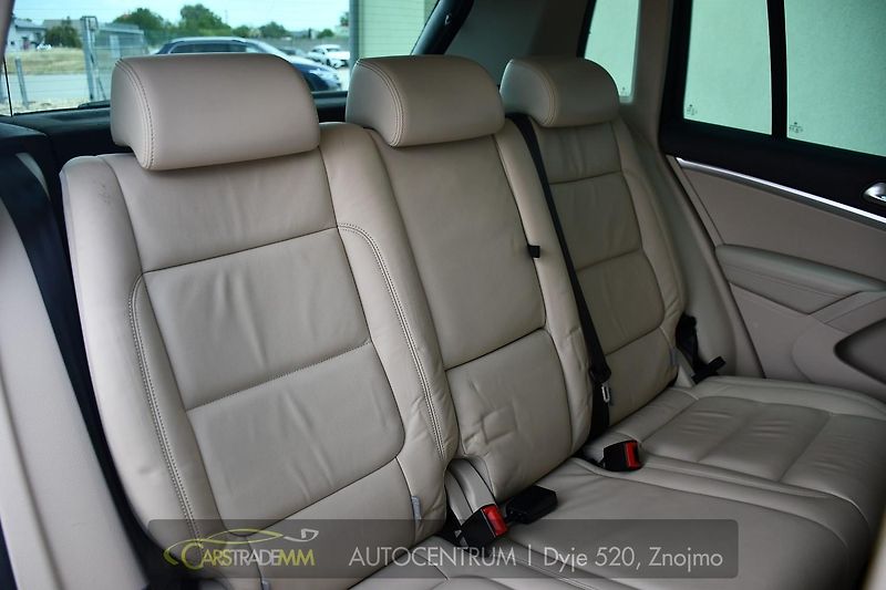 Volkswagen Tiguan 2.0TDi 103kW PANO TAŽNÉ - fotka 18 z 54