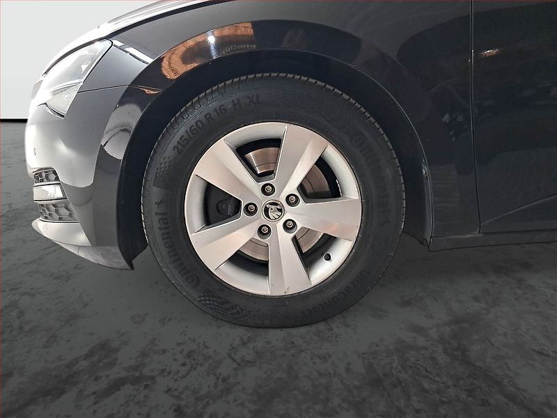 Škoda Superb (2020) 2.0 TDI, Automat, Serv.kniha - fotka 15 z 21