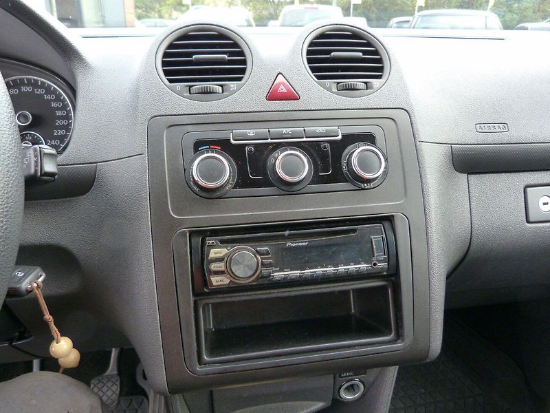 Volkswagen Caddy 1.2 tsi - fotka 17 z 20