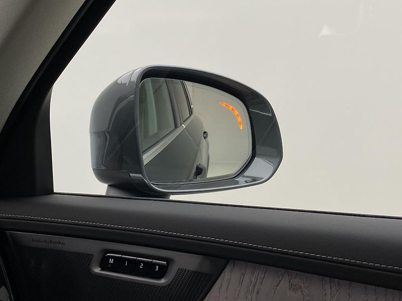 Volvo XC90 (2026) T8 AWD Plug-in BRIGHT PLUS 7m - fotka 35 z 71
