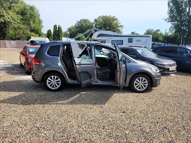 Volkswagen Touran 1,5 Již není k dispozici - fotka 18 z 50