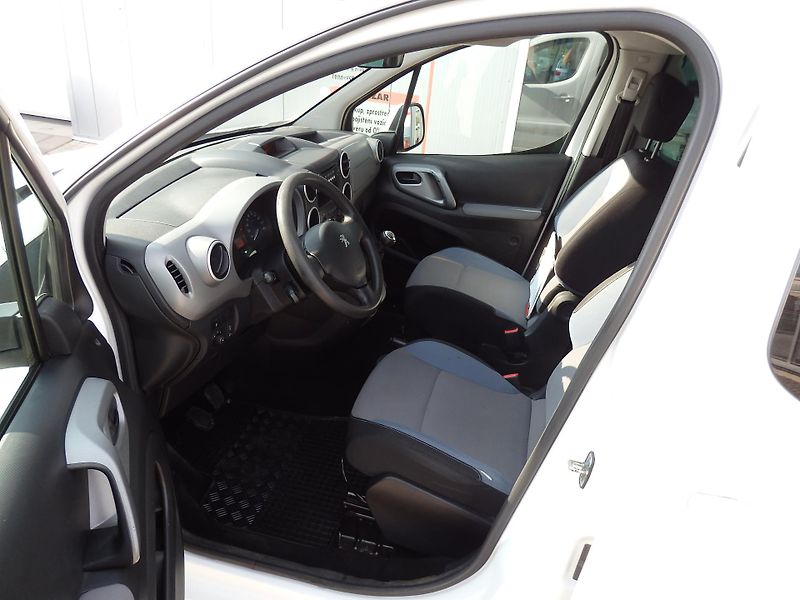 Peugeot Partner TEPEE 1.6 HDI KLIMA, ASR - fotka 6 z 16