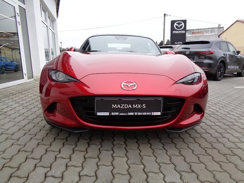 Mazda MX-5 (2026) 1,5i Exclusive-line,pl.střecha - fotka 2 z 30
