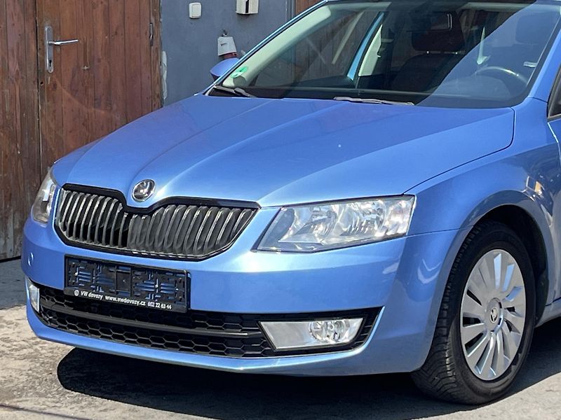 Škoda Octavia (2016) 2,0TDi DSG rozvody,olej,brzdy - fotka 2 z 19