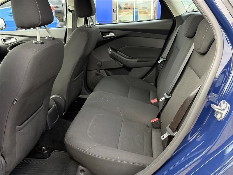 Ford Focus 1,6 TDCi 70kW Trend - fotka 14 z 22