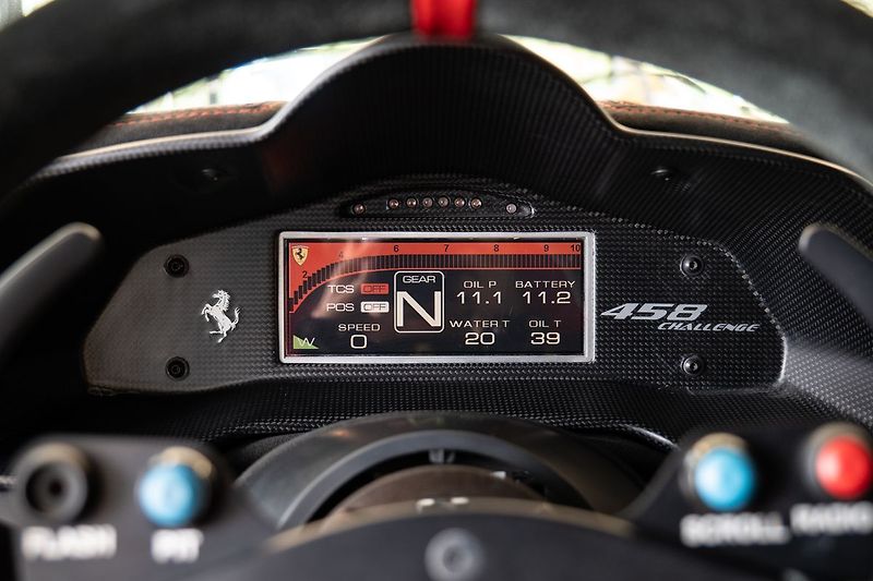Ferrari 458 Challenge - fotka 7 z 18