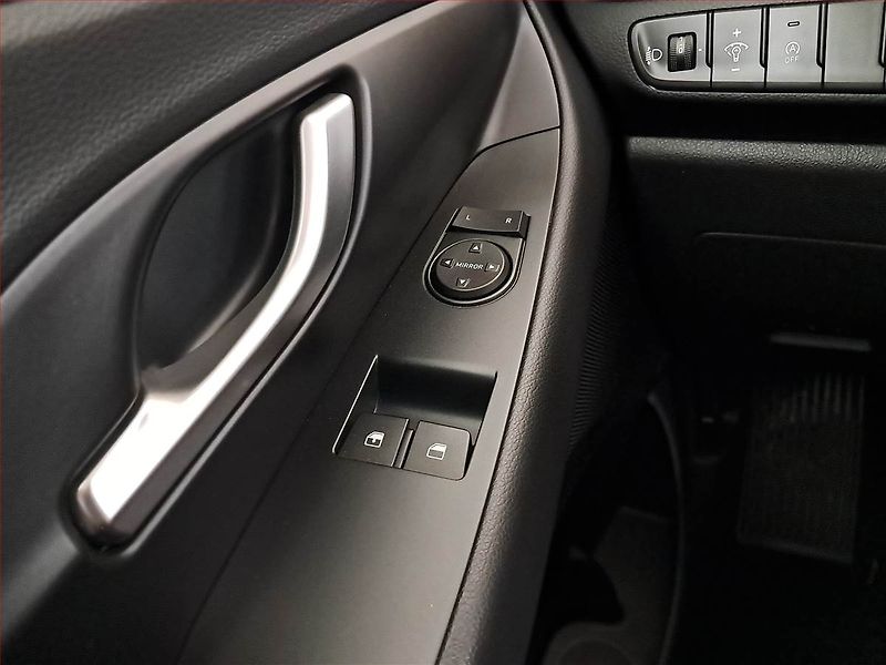 Hyundai i30 (2020) 1.5 DPI, ČR,1.maj, Serv.kniha - fotka 15 z 15