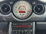 Mini Cooper (2003) One 1.6i 66kW - náhled 16