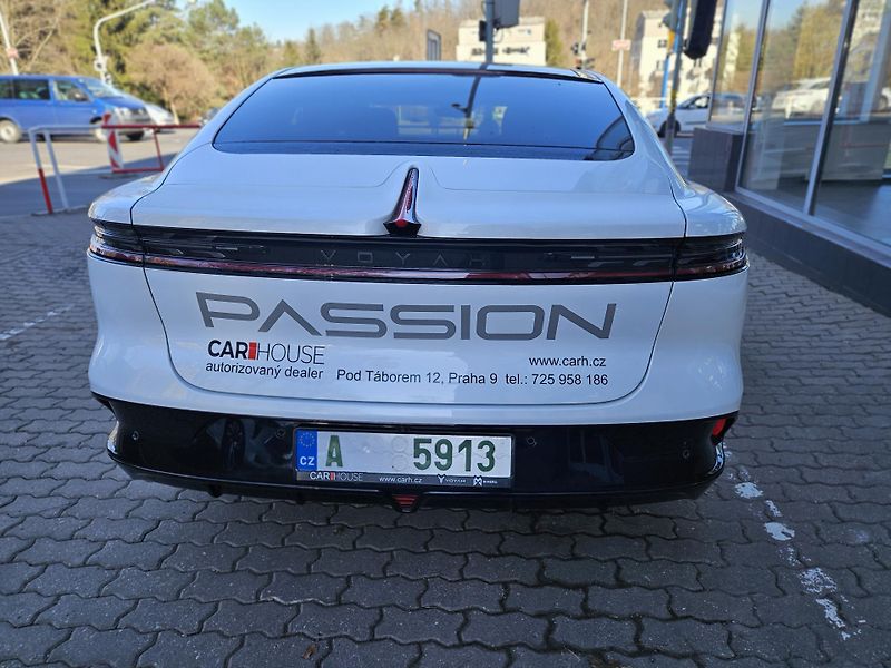 Dongfeng Voyah Passion PHEV (2024) VOYAH PASSION PHEV - fotka 6 z 24