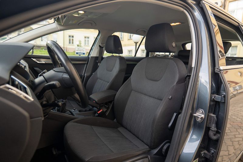 Škoda Octavia 1.5 TSI 110 kW Style LED Tažné - fotka 13 z 35