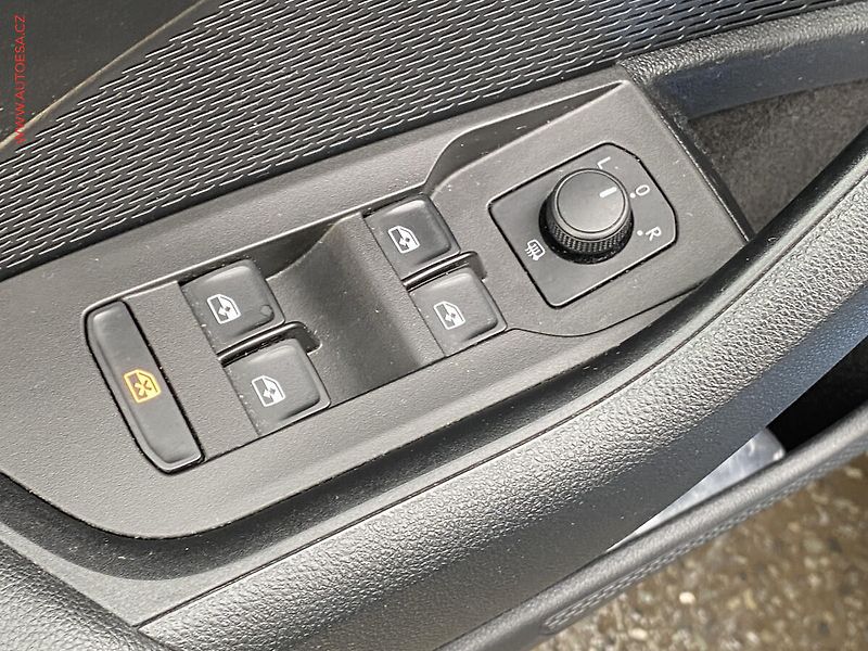 Škoda Octavia (2021) 1.0TSi, ČR, DSG, LED - fotka 11 z 16