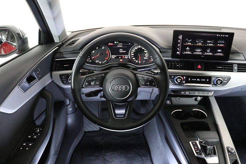 Audi A4 Avant Sline 35 TDI Stronic - fotka 20 z 24