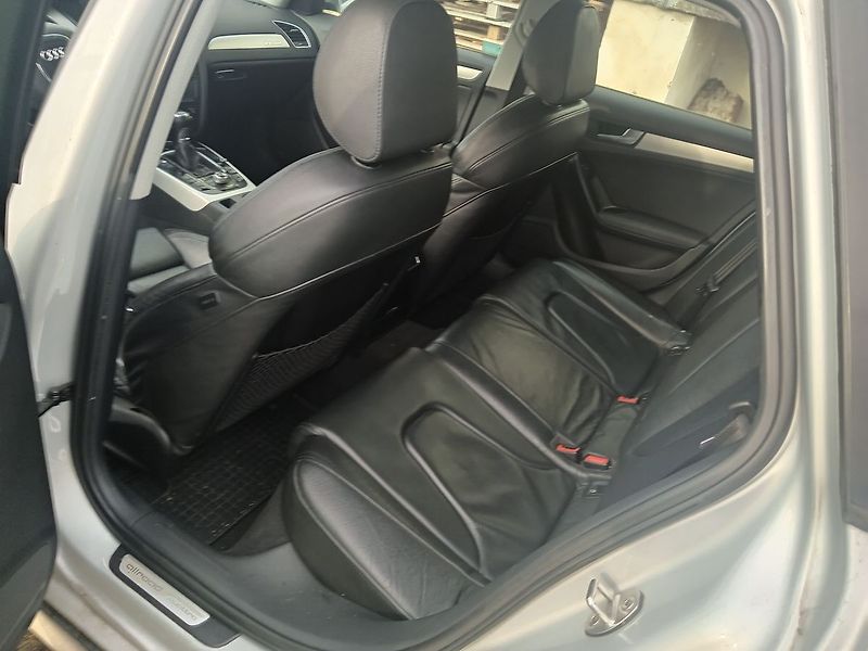 Audi A4 2.0 TDI ALLROAD 4x4 Panorama - fotka 19 z 22