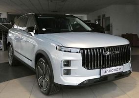 Jaecoo 7 patří k hlavním modelům dua Omoda/Jaecoo, které v letošních pololetních registracích předstihlo značku MG.