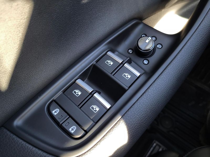 Audi Q7 3.0 V6 TDi 210kW Quattro - fotka 23 z 47
