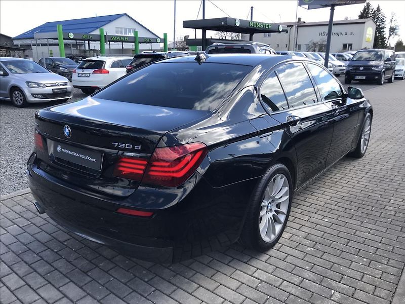 BMW Řada 7 3,0   xDrive M-paket - fotka 5 z 14