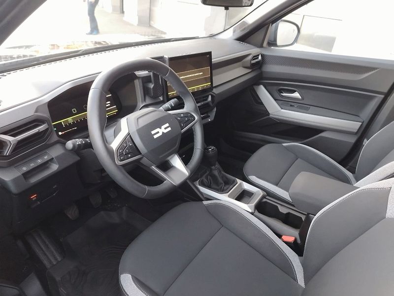 Dacia Bigster (2025) Journey mild hybrid 140 - fotka 8 z 18