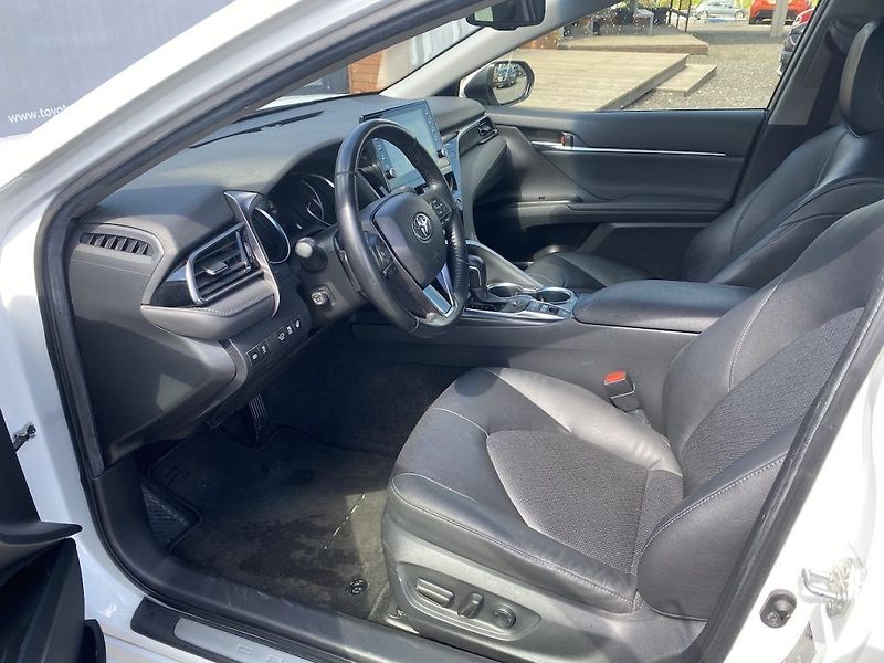 Toyota Camry 2.5HSD, ČR-1m, Executive, navi - fotka 11 z 32