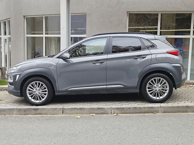 Hyundai Kona 1,0 T-GDi, Mystic+Guard, 1.maj - fotka 2 z 35