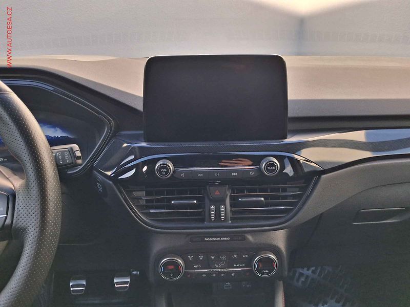 Ford Kuga (2021) 1.5 EB, ST-Line, LED, navi - fotka 12 z 21