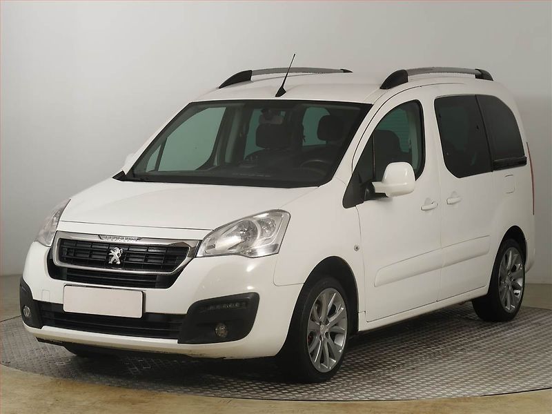 Peugeot Partner (2018) Allure 1.6 BlueHDi, 5Míst, ČR - fotka 2 z 18