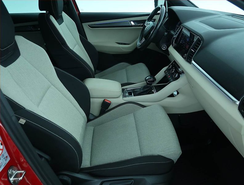 Škoda Karoq (2018) Style 1.5 TSI - fotka 9 z 20
