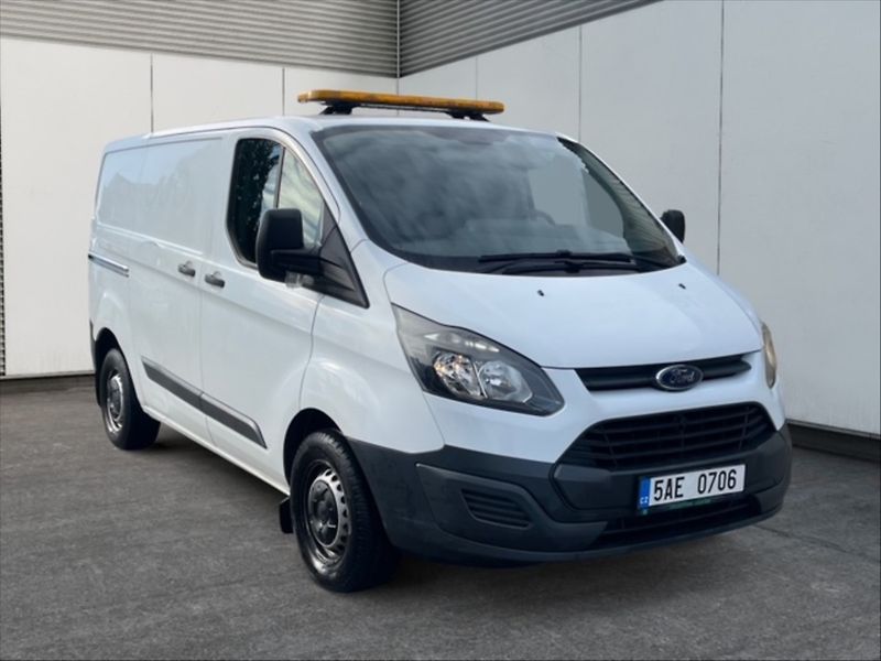 Ford Tourneo Custom 2,2 270 Bs S TDCI74 - fotka 1 z 11