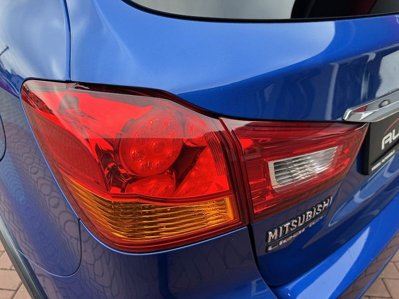 Mitsubishi ASX (2018) 1.6i Mivec Xenony Navi Kamera - fotka 39 z 48