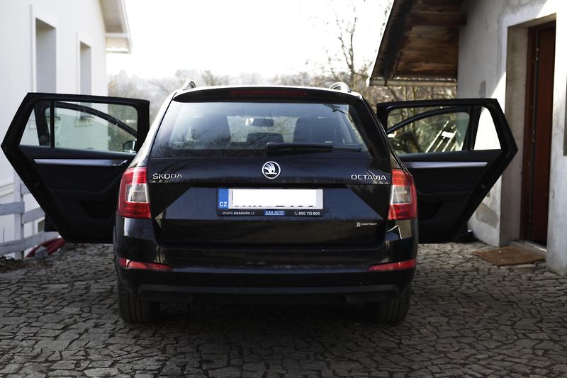 Škoda Octavia 1.6TDi,2xALU,2.maj,CZ,STK-2028 - fotka 5 z 22