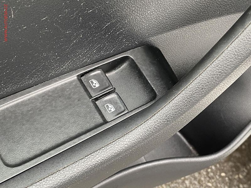 Škoda Fabia (2020) 1.0 TSi, 2.maj,ČR, Ambition - fotka 11 z 17