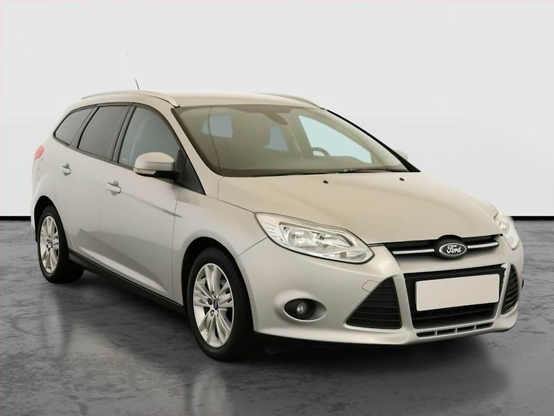 Ford Focus (2011) 1.6 TDCi, nová STK, Tažné - fotografie inzerátu