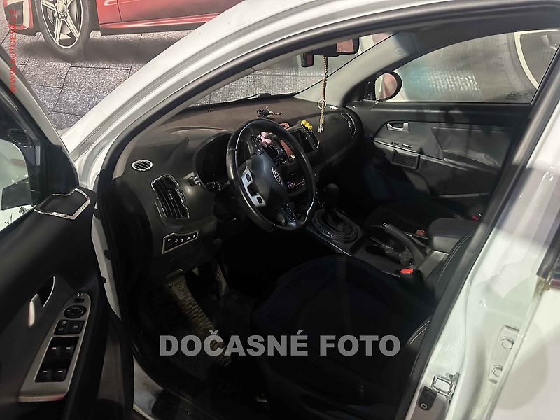 Kia Sportage (2011) 2.0 GDi 4x4, ČR, navi, autoAC - fotka 3 z 3