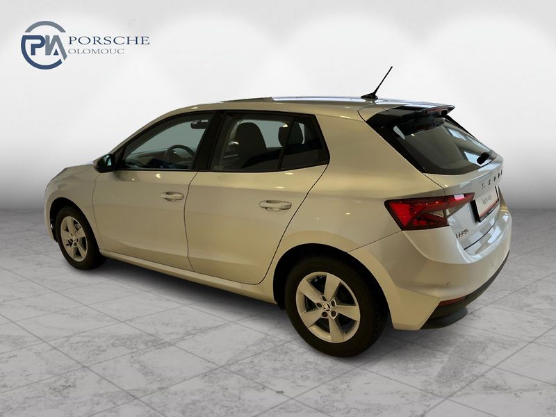 Škoda Fabia 1,0 TSi 70 kW SELECTION - fotka 6 z 25