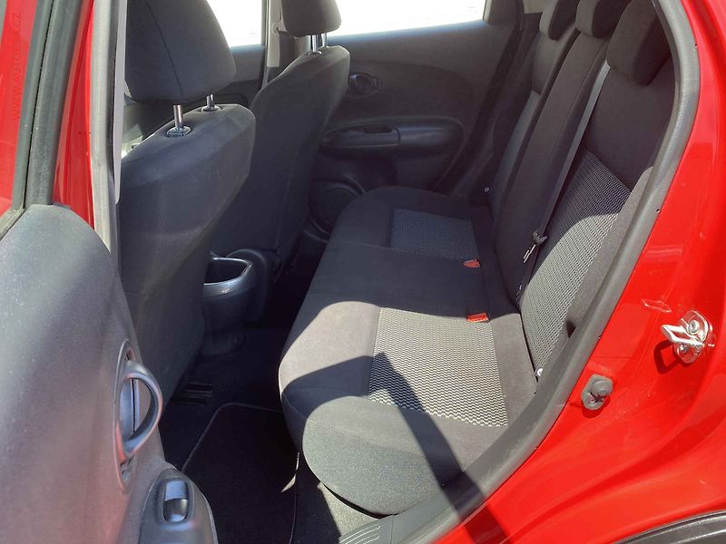 Nissan Juke (2017) 1.6 i, 1.maj,ČR, STK2/28, ČR - fotka 10 z 16