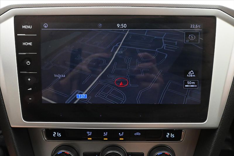 Volkswagen Passat 2,0 TDI 110 kW Navigace Záruka - fotka 19 z 31