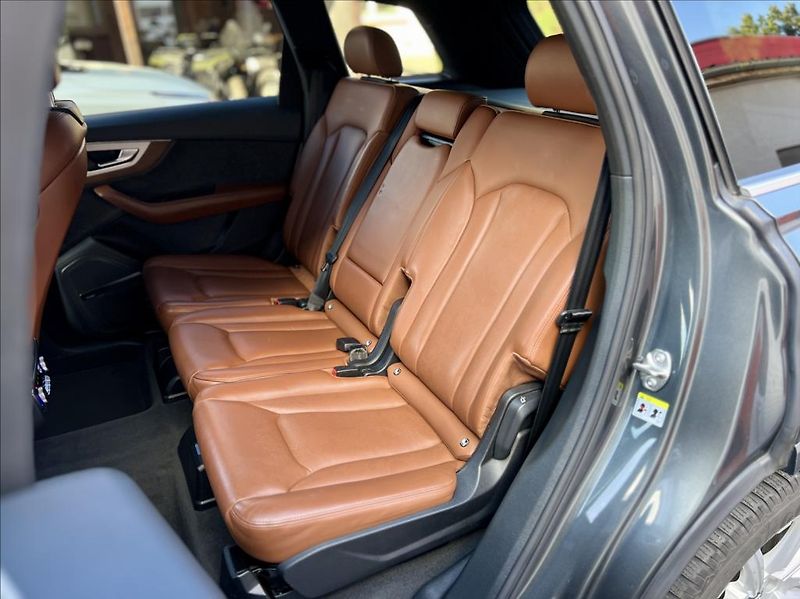 Audi SQ7 4,0 TDi QUATTRO MATRIX MASÁŽE - fotka 12 z 62