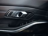 BMW Řada 3 320d Touring xDrive - náhled 25