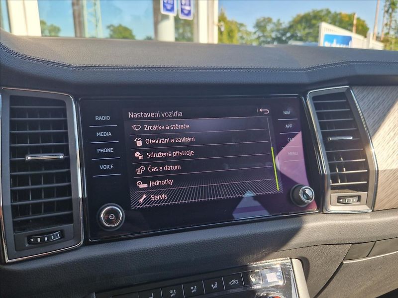 Škoda Kodiaq 1,5 TSI 110kW AMBITION +ALUZIM - fotka 37 z 50