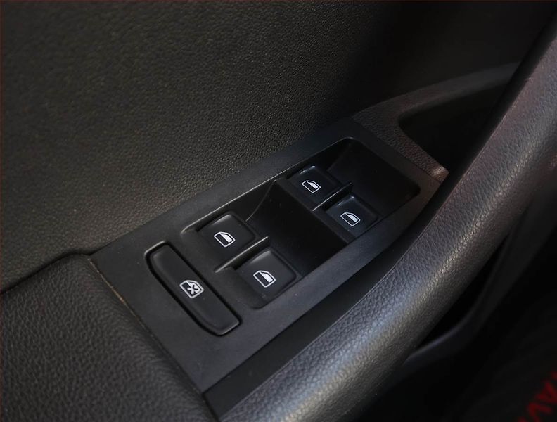 Škoda Octavia (2015) Scout 2.0 TDI, 4X4, Automat - fotka 20 z 20