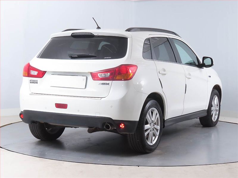 Mitsubishi ASX (2014) 1.8 DI-D, 4X4, Tempomat - fotka 5 z 16
