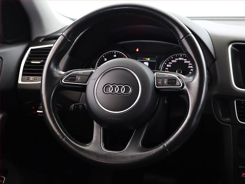 Audi Q5 (2017) 2.0 TDI, 4X4, Automat, Kůže - fotka 14 z 20