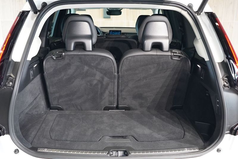 Volvo XC90 B5 PLUS Bright, Vzduch, 360° - fotka 15 z 50
