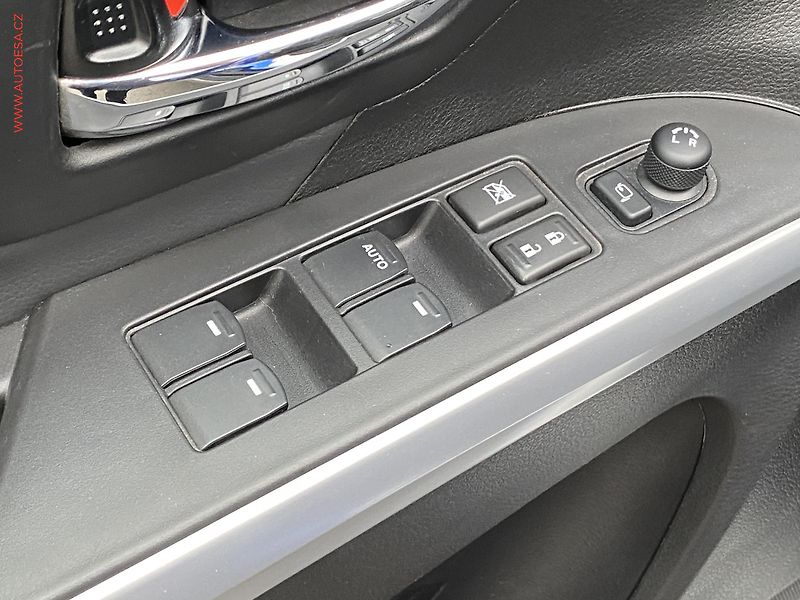 Suzuki S-Cross (2014) 1.6 VVT AllGrip, Premium - fotka 11 z 19