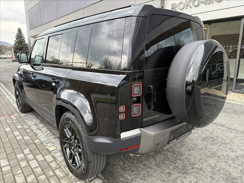Land Rover Defender (2026) 3,0 110 S D200 - fotka 9 z 29